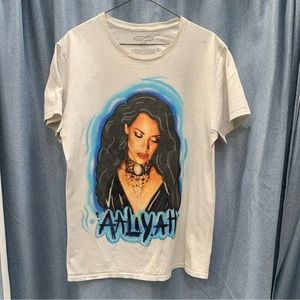 Aaliyah Tee